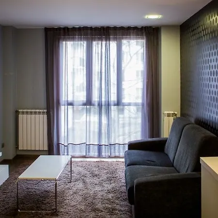 Welcome Gros מלון