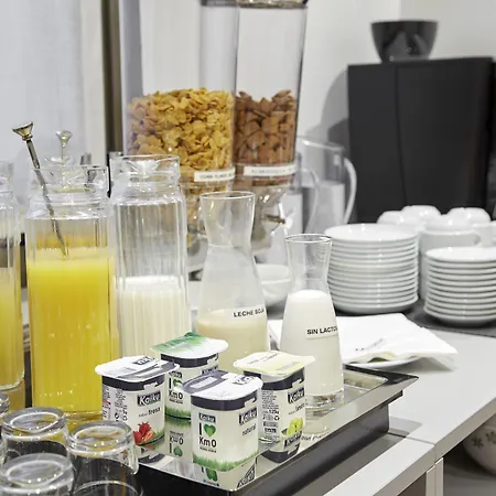 格罗斯迎宾酒店 *