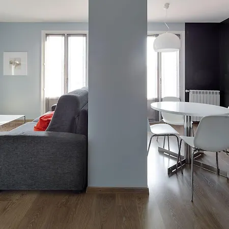 格罗斯迎宾酒店