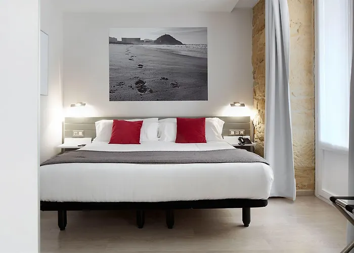 格罗斯迎宾酒店 *