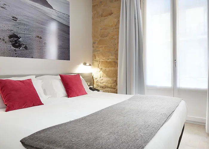 格罗斯迎宾酒店 * 圣塞瓦斯蒂安